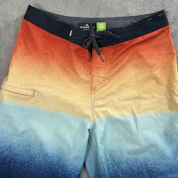 Quicksilver Shorts Mens 30 Highline Board Trunks Surf Bathing Suit Colorblock - Picture 5 of 13